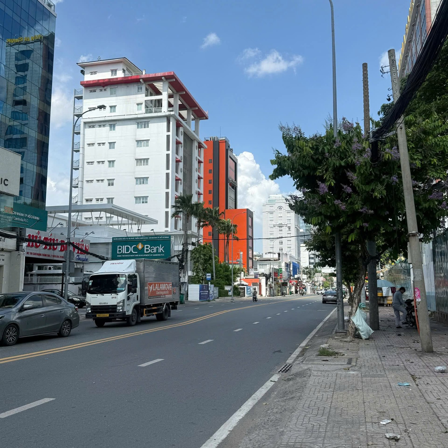 Bán nhà 112A Cách Mạng Tháng Tám Phường Xuân Hòa - Hinh 2