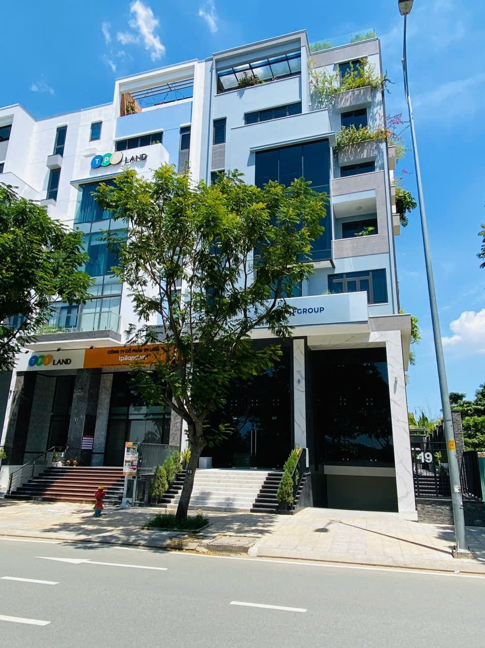 Bán nhà LK10-16 Trần Quý Kiên Phường Bình Trưng - Hinh 2