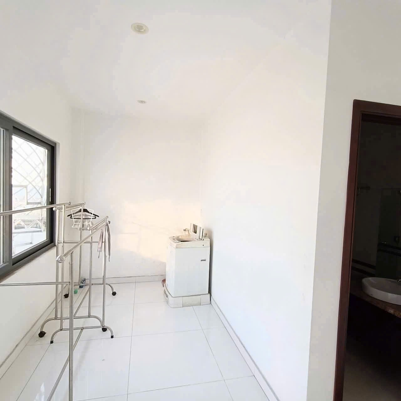 Bán nhà 11-11A Núi Thành Phường Tân Bình - Hinh 4