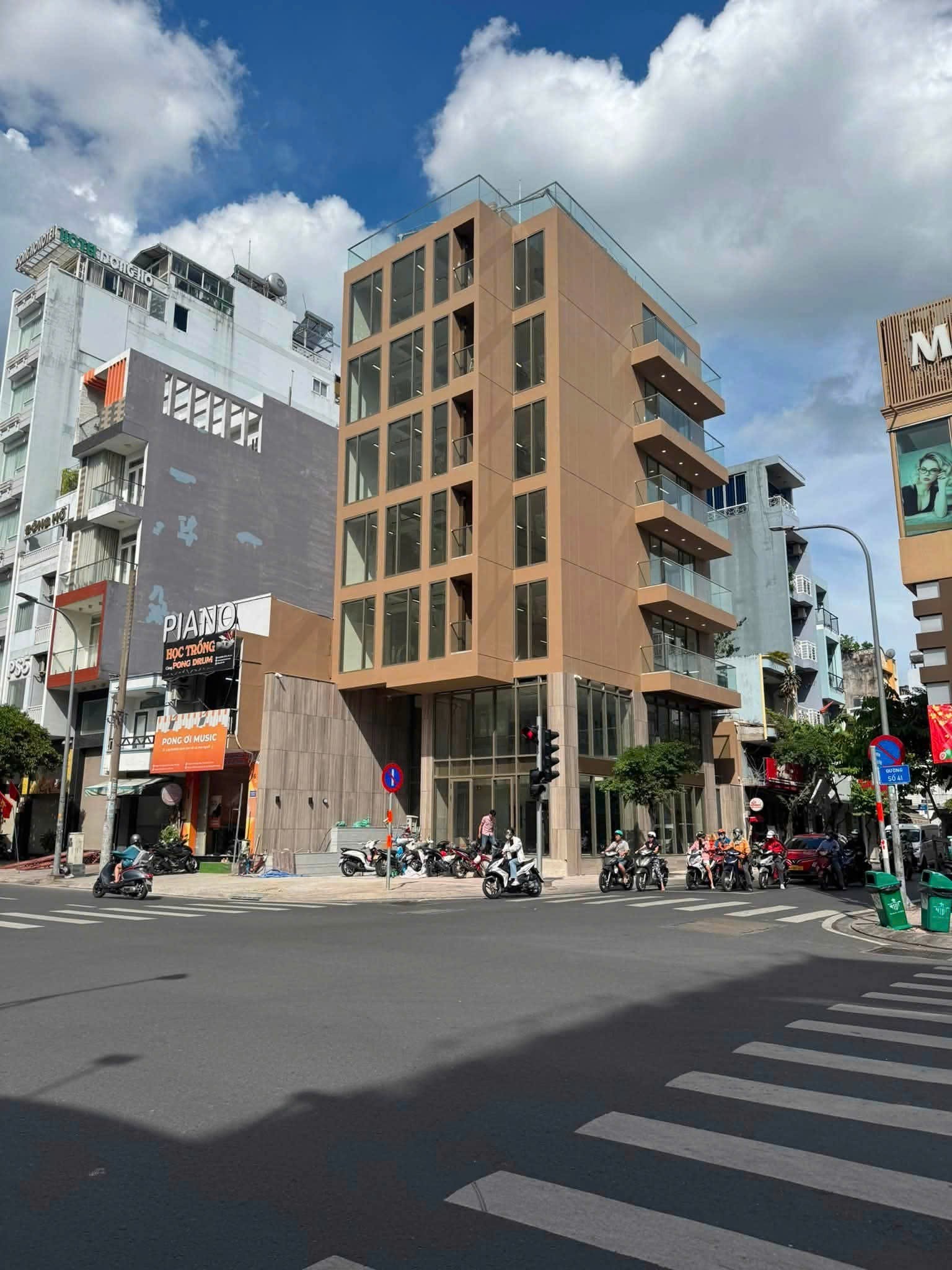 Bán nhà 32-34 Số 41 Quận 4 - Hinh 1