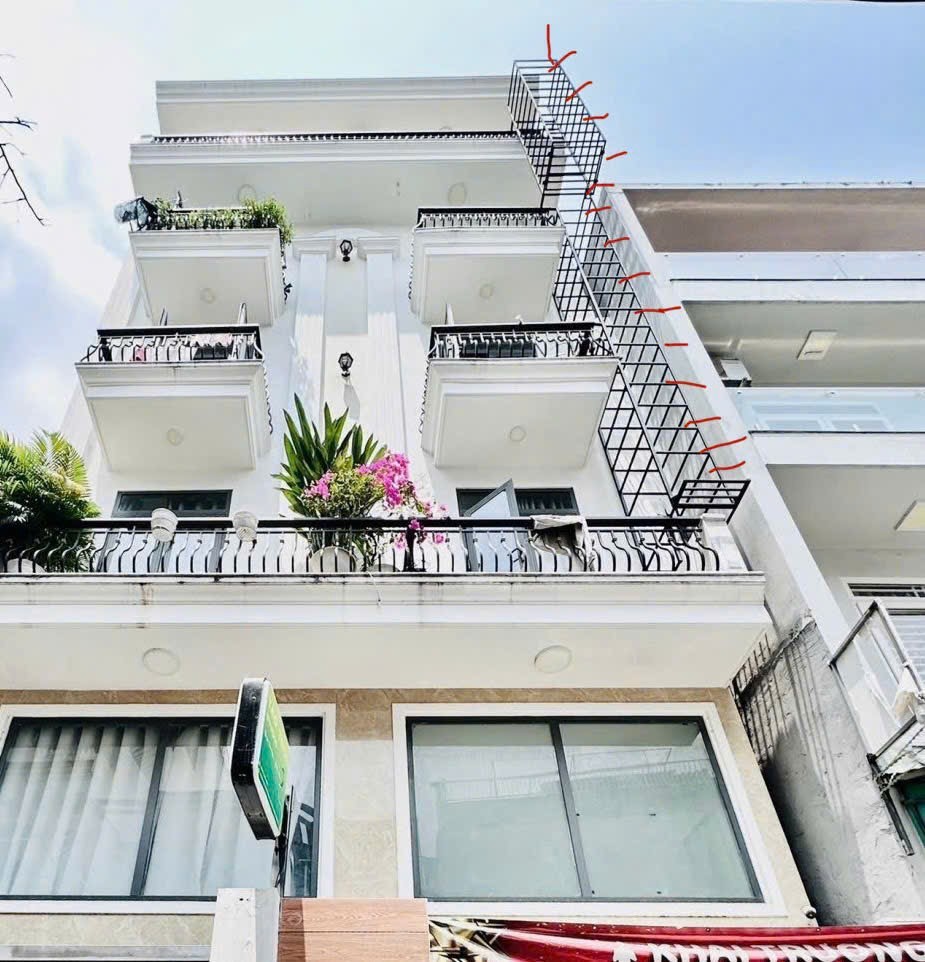 Bán nhà 4-6 Phó Đức Chính Phường Gia Định - Hinh 1