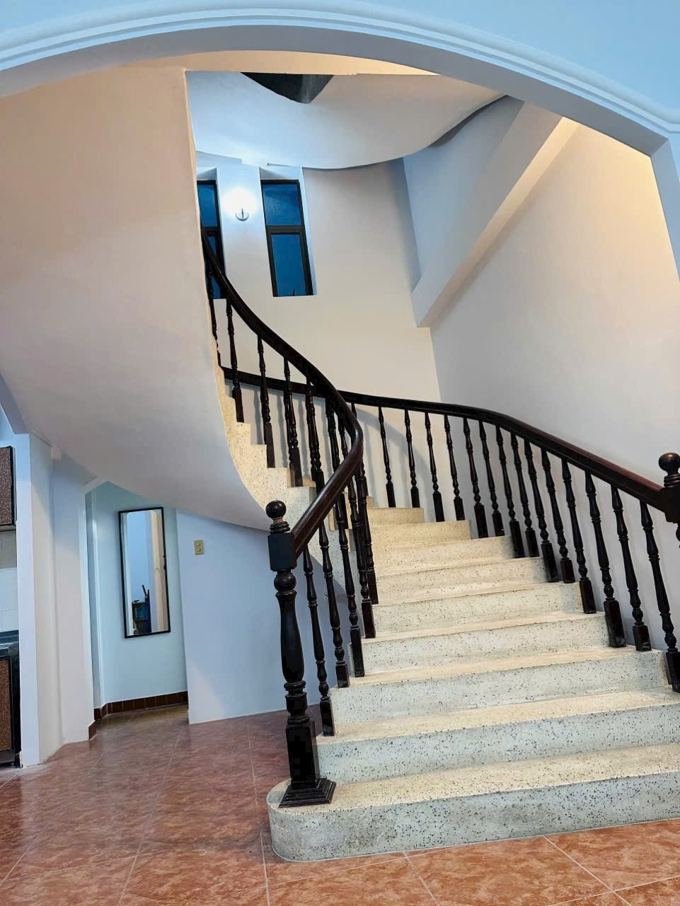 Bán nhà 43R/17 Hồ Văn Huê Phường Đức Nhuận - Hinh 2
