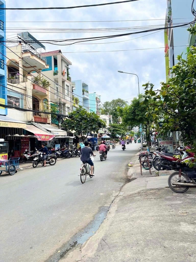 Bán nhà 148 Bông Sao Phường Bình Đông - Hinh 4