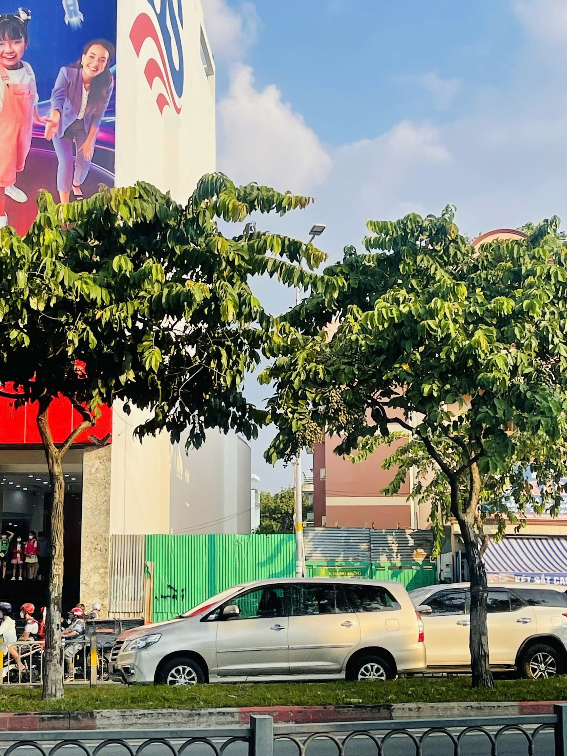 Bán nhà 75-75A Kinh Dương Vương Phường Phú Lâm - Hinh 2