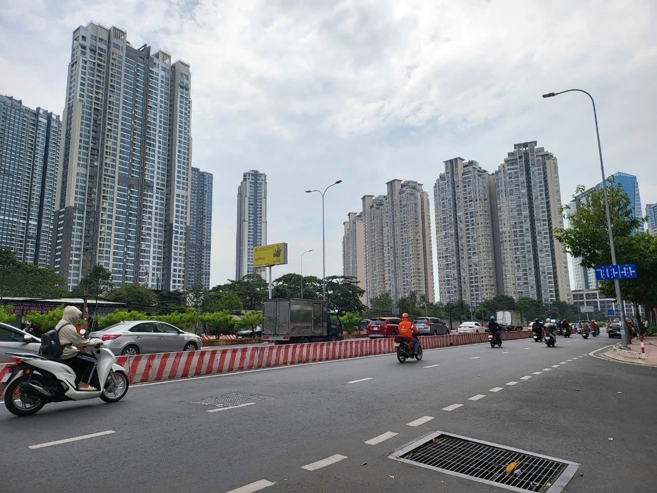Bán nhà 115A Nguyễn Hữu Cảnh Phường Thạnh Mỹ Tây - Hinh 1