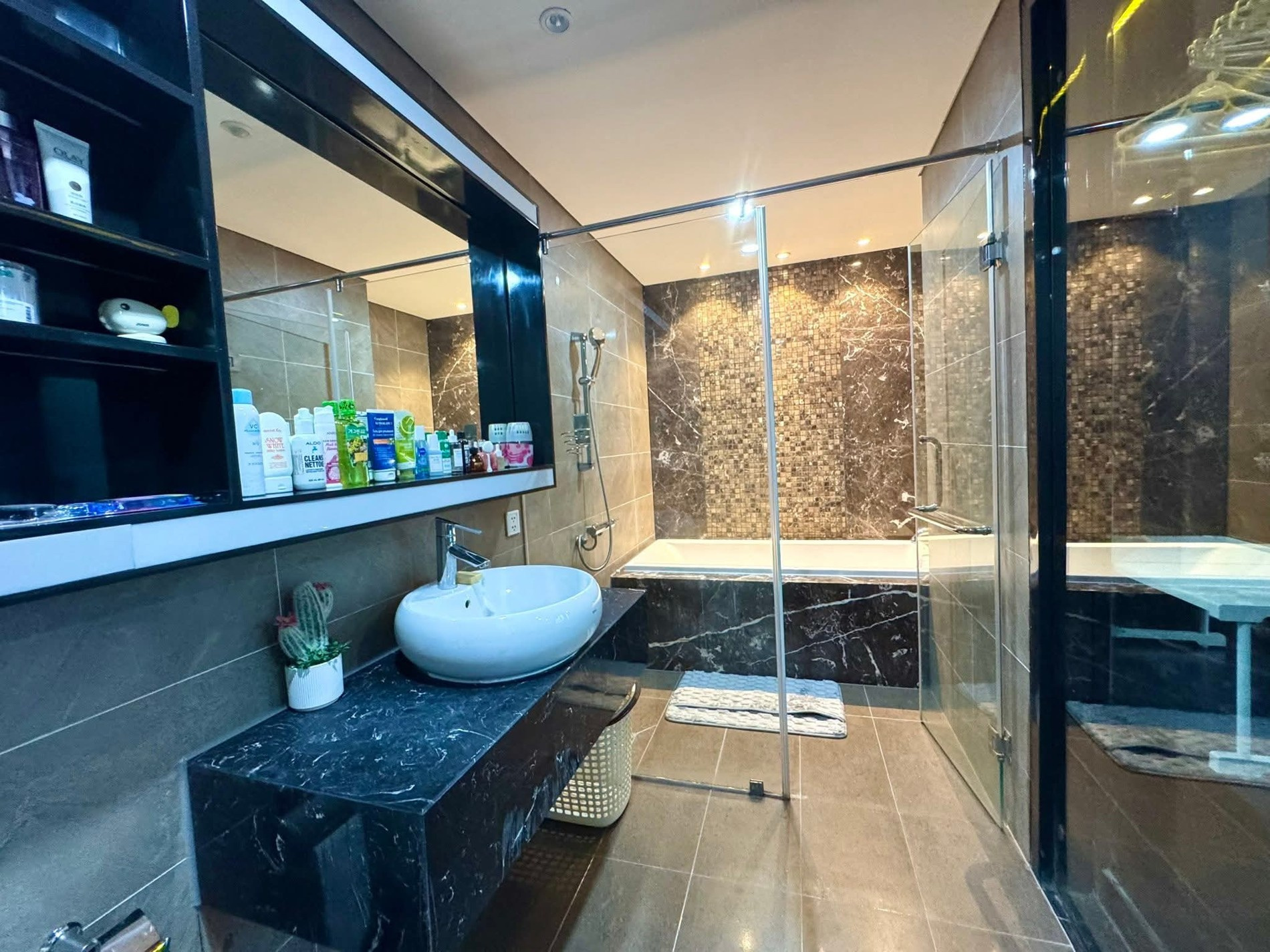 Bán nhà L6-32-07 Nguyễn Hữu Cảnh Phường Thạnh Mỹ Tây - Hinh 2