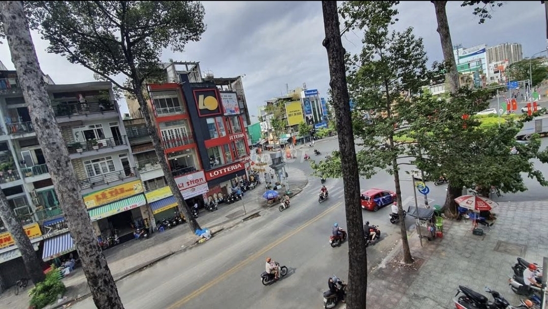 Bán nhà 7 Ngô Gia Tự Phường Vườn Lài - Hinh 1