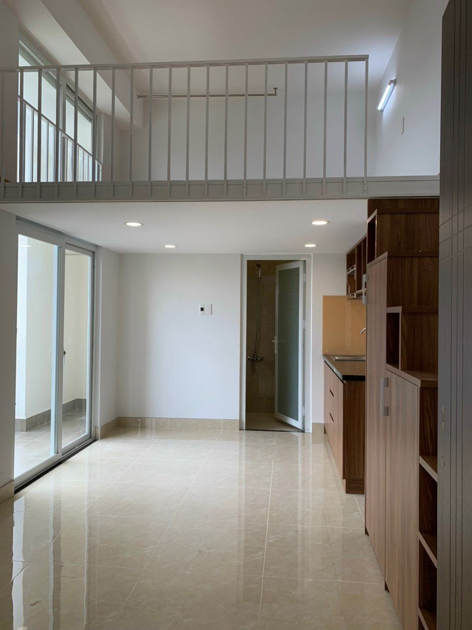 Bán nhà 31 Nguyễn Văn Linh Phường Tân Thuận - Hinh 3