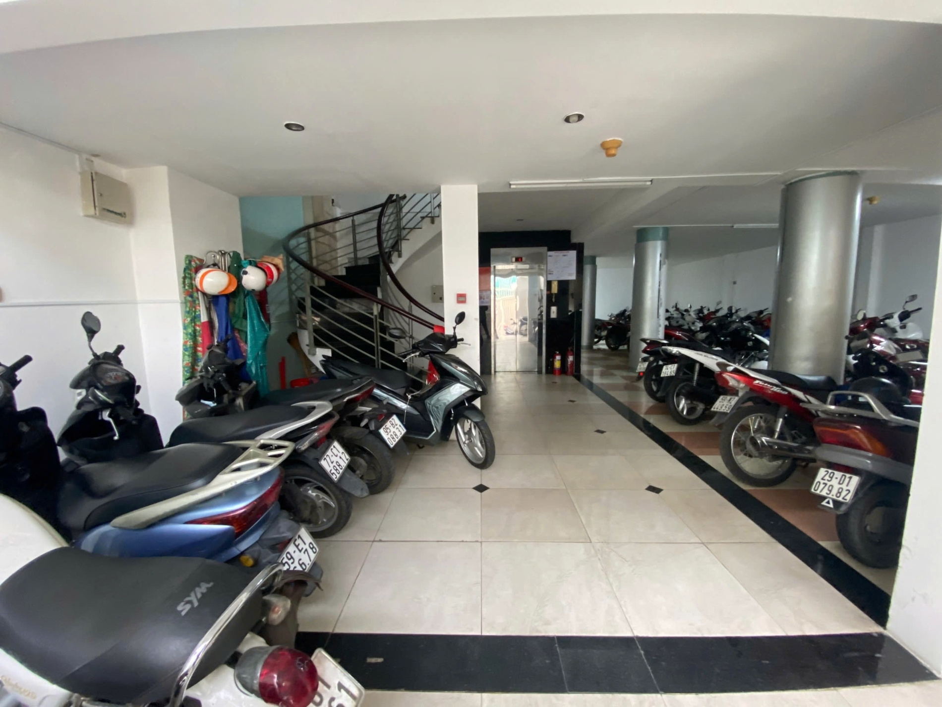 Bán Nhà 224/25-224/27 Lý Thường Kiệt Phường Diên Hồng - Hinh 2