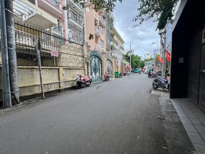 Bán nhà 11 Hồ Biểu Chánh Phường Phú Nhuận - Hinh 3